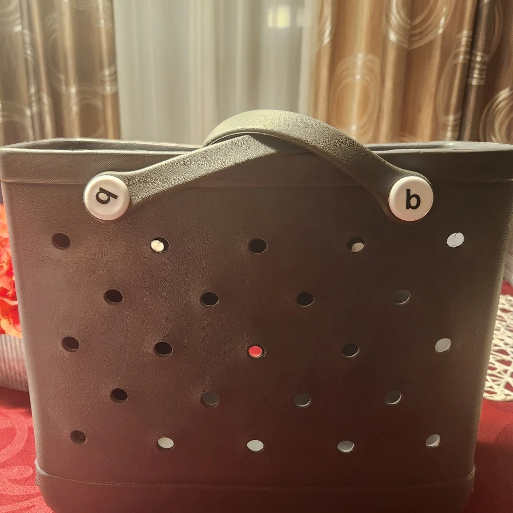 Plastic dog carrier